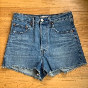 Levi’s Ribcage Short